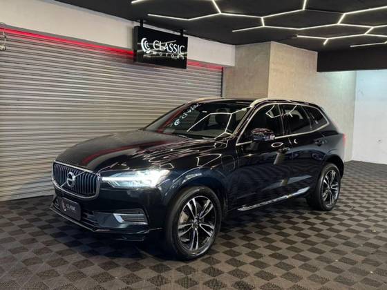 VOLVO XC60 2.0 T8 HYBRID MOMENTUM AWD GEARTRONIC